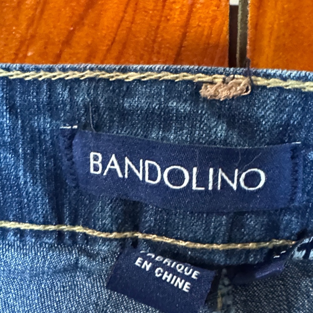 Bandolino Dark Blue Cropped Jeans. H10 - Picture 4 of 7